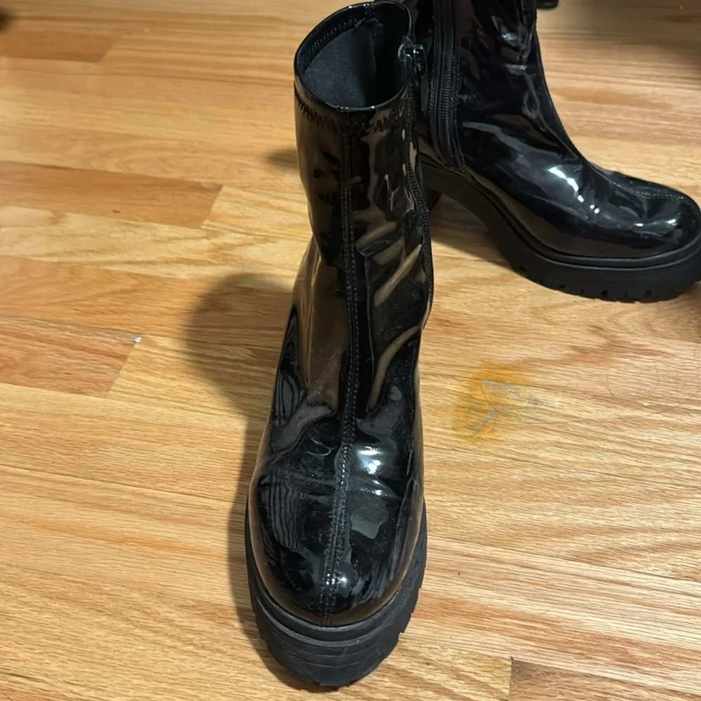 Steve Madden heeled booties - Picture 2 of 3